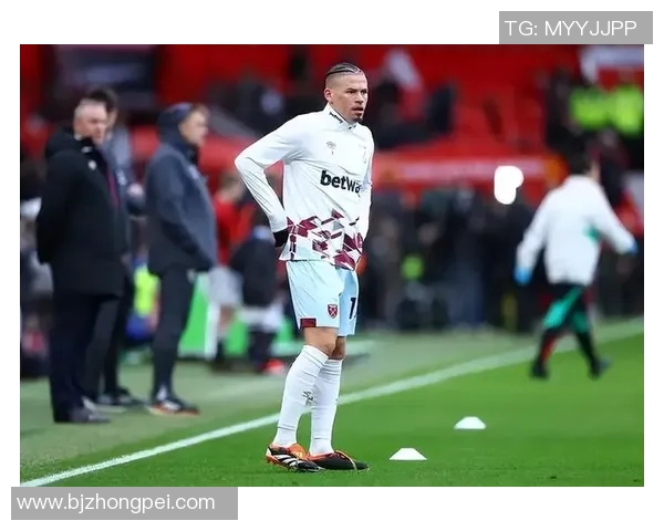 近期备受瞩目的足球明星盘点与他们的精彩表现分析